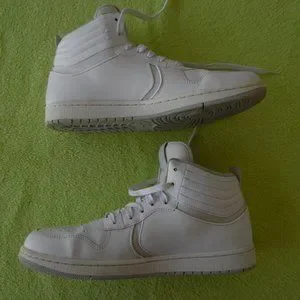 Nike | Shoes | Nike Air Mens Basketball Shoes Size 1 With 16  display picture 3